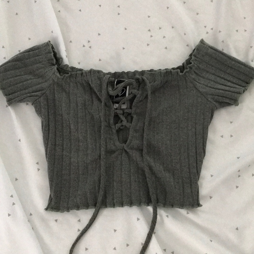 Ribbed olive lace up crop